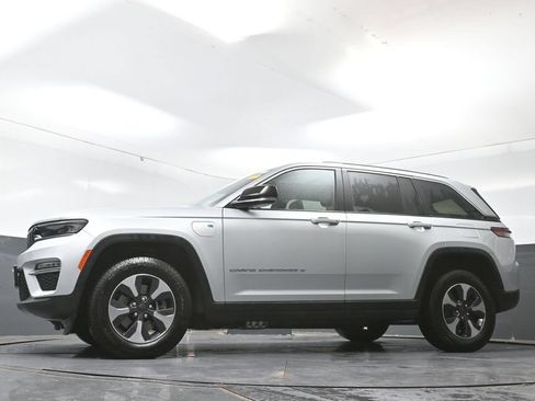 Used 2024 Jeep Grand Cherokee Limited 4xe AWD/4WD image 57