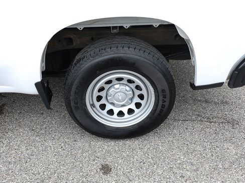 Used 2023 Chevrolet Silverado 1500 W/T w/ WT Value Package AWD/4WD image 3