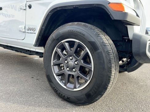 Used 2023 Jeep Gladiator Overland image 41