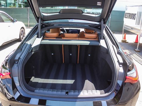 Used 2023 BMW i4 eDrive35 RWD image 35