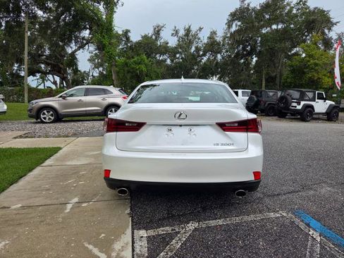 Used 2016 Lexus IS 200t image 6