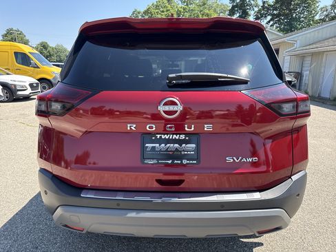 Used 2023 Nissan Rogue SV w/ SV Premium B Package AWD/4WD image 6