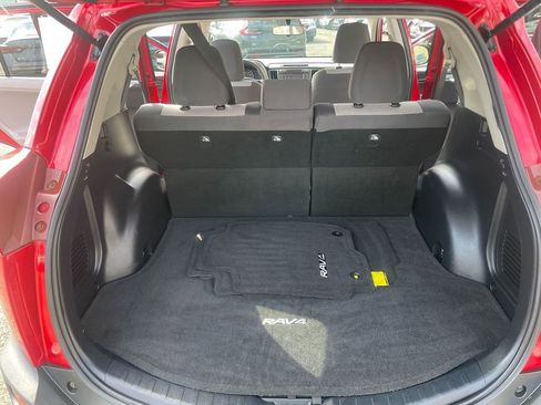 Used 2013 Toyota RAV4 LE AWD/4WD image 25