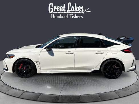Used 2023 Honda Civic Type R image 2
