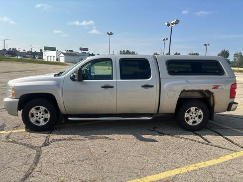 Used 2007 Chevrolet Silverado 1500 LT w/ 1LT Convenience Package AWD/4WD image 5