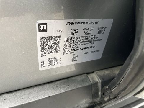 Used 2023 GMC Yukon XL SLT w/ SLT Luxury Package image 35