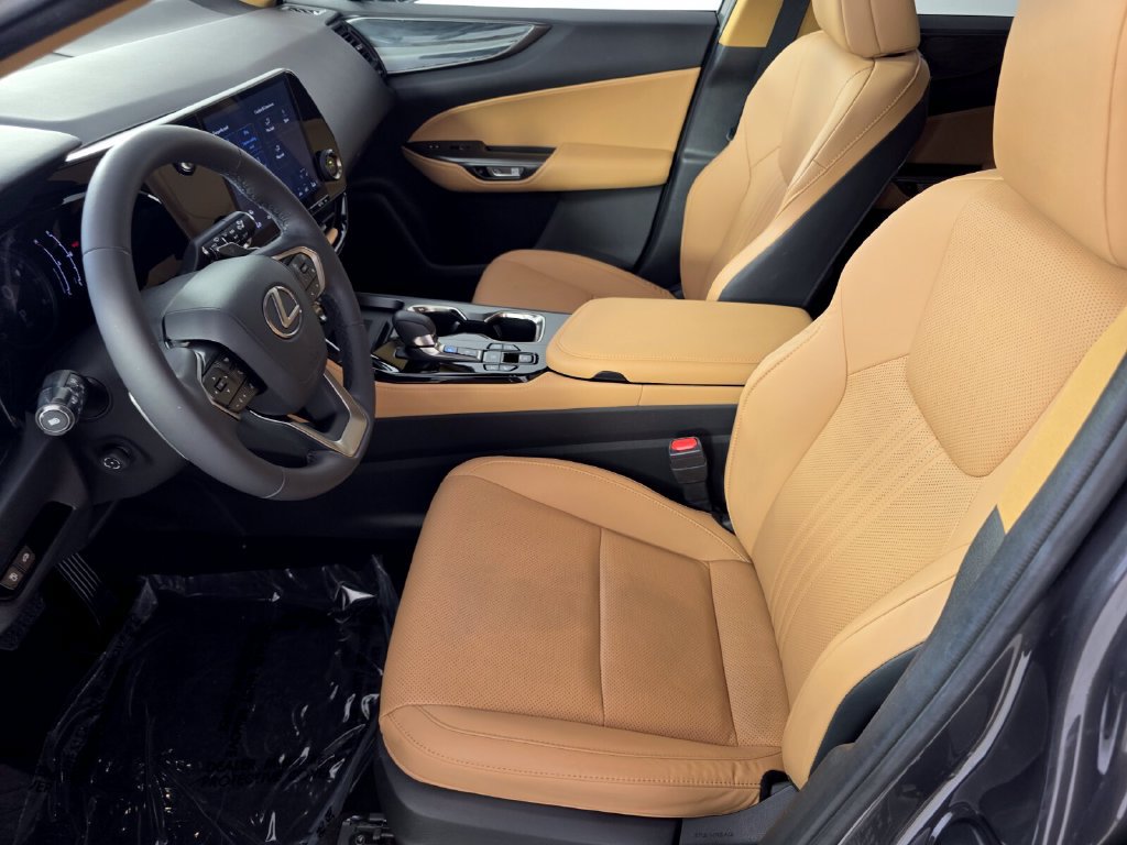 Used 2023 Lexus NX 350 AWD image 9