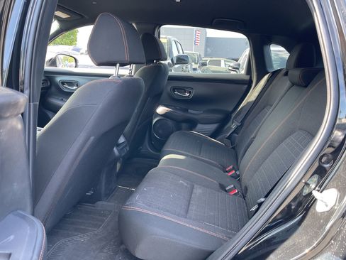 Used 2024 Honda HR-V Sport image 4