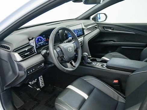 Used 2025 Toyota Camry SE w/ Multimedia Upgrade Package FWD image 17