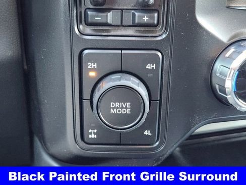 New 2026 Ford F250 Lariat w/ Black Appearance Package image 21