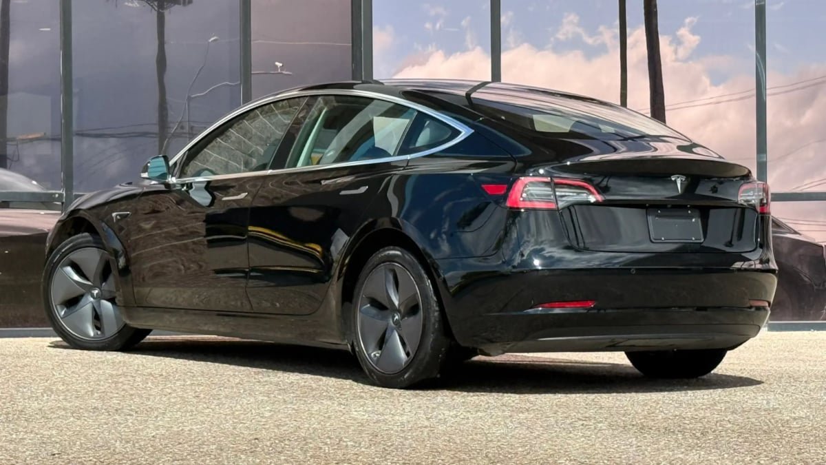Used 2019 Tesla Model 3 Standard Range Plus RWD image 7