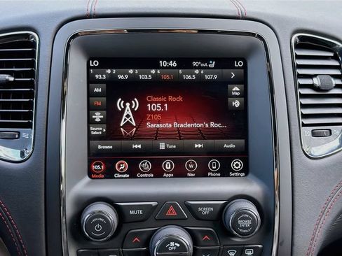 Used 2018 Dodge Durango R/T w/ Technology Group AWD/4WD image 31
