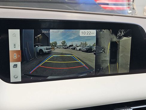 Used 2025 Genesis G90 3.5T image 26