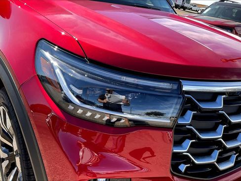 New 2026 Ford Explorer Platinum w/ LUX Leather Package image 13