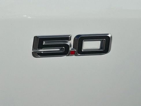 Used 2024 Ford Mustang GT Premium image 9