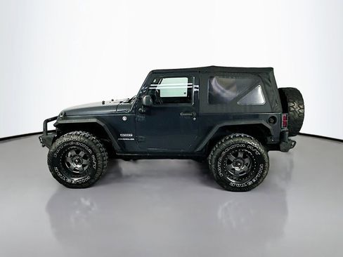 Used 2017 Jeep Wrangler Sport w/ Quick Order Package 24S AWD/4WD image 4