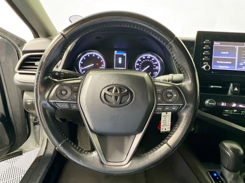 Used 2021 Toyota Camry SE image 17