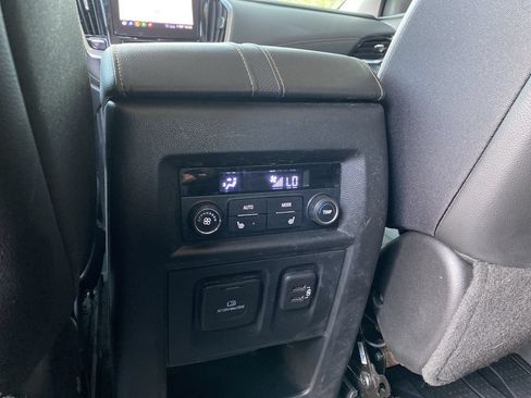 Used 2020 Chevrolet Traverse Premier w/ Redline Edition FWD image 29