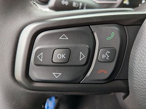 New 2025 Jeep Gladiator Sport image 17