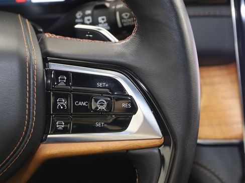 Used 2023 Jeep Grand Cherokee Summit image 48