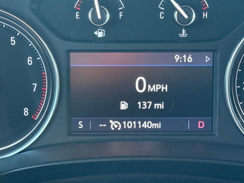 Used 2020 Buick Enclave Essence image 42