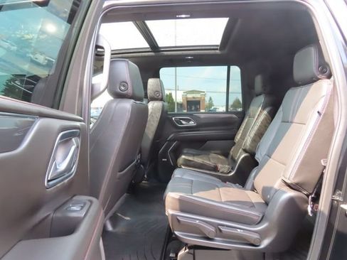 Used 2024 Chevrolet Suburban RST w/ Luxury Package AWD/4WD image 22