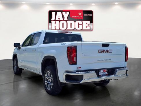 Used 2024 GMC Sierra 1500 SLT AWD/4WD image 4