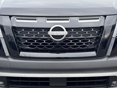 Used 2025 Nissan Pathfinder Rock Creek image 9