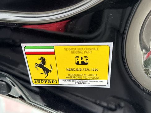 Used 2012 Ferrari 458 Spider image 24