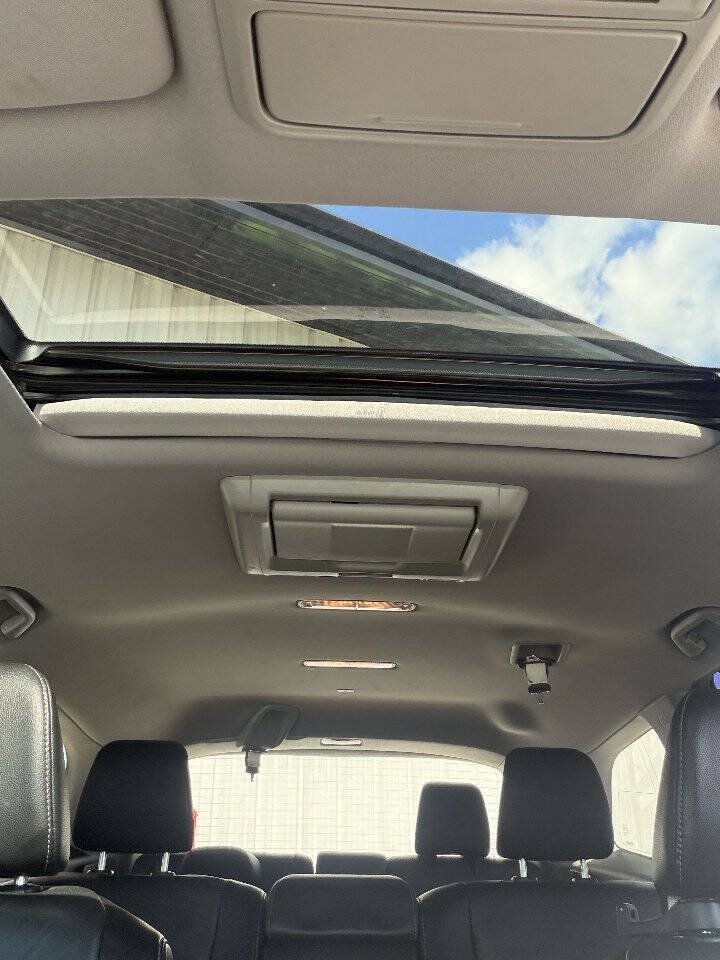 Used 2017 Honda Pilot Touring image 16