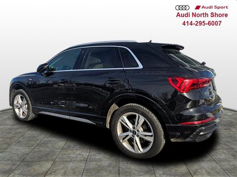 Used 2022 Audi Q3 2.0T Premium w/ Convenience Package image 3