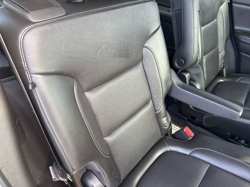 Certified 2019 GMC Acadia SLT image 33