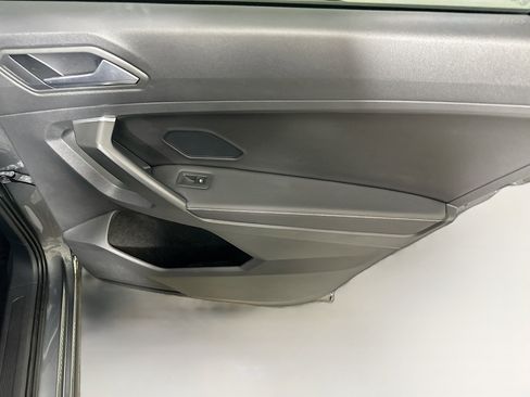 Used 2023 Volkswagen Tiguan S image 29