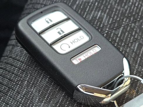 Used 2025 Honda Ridgeline Sport image 34