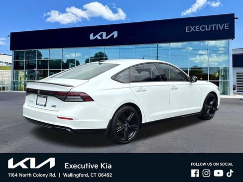 Used 2023 Honda Accord Sport image 4