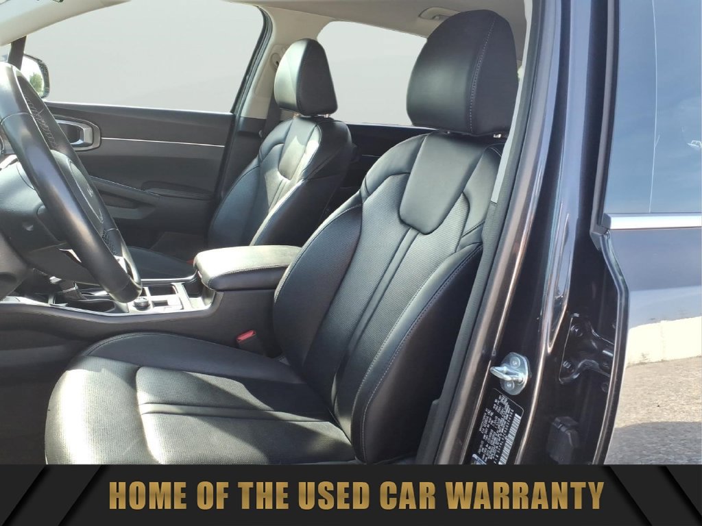 Used 2025 Kia Sorento S FWD image 14