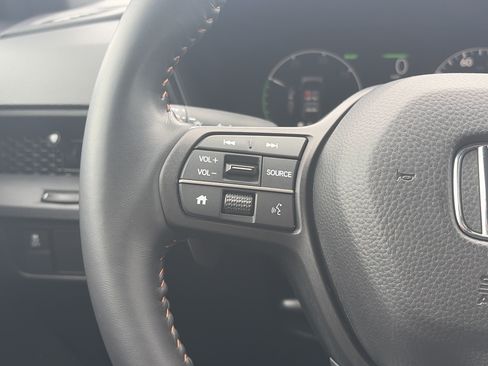 Used 2025 Honda CR-V Sport image 23