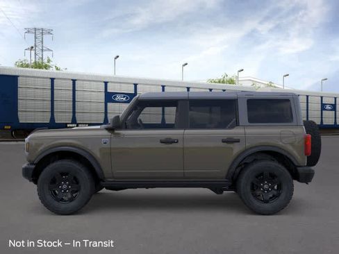 New 2025 Ford Bronco Big Bend w/ Black Diamond Package image 3
