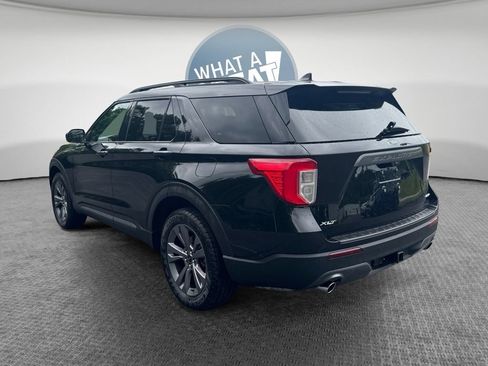 Used 2023 Ford Explorer XLT w/ Equipment Group 202A AWD/4WD image 5