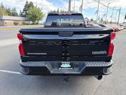Used 2021 Chevrolet Silverado 2500 High Country w/ Z71 Off-Road Package AWD/4WD image 6