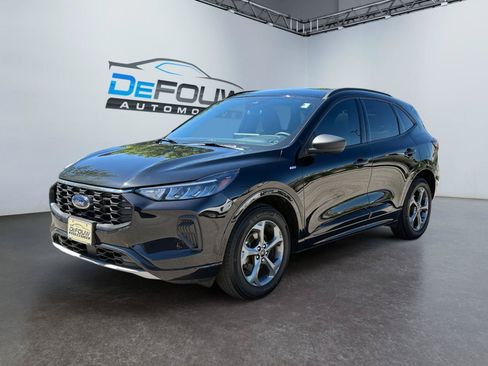 Used 2023 Ford Escape ST-Line w/ Tech Pack #1 AWD/4WD image 7