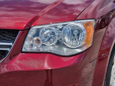 Used 2019 Dodge Grand Caravan SE w/ UConnect Hands-Free Group FWD image 7