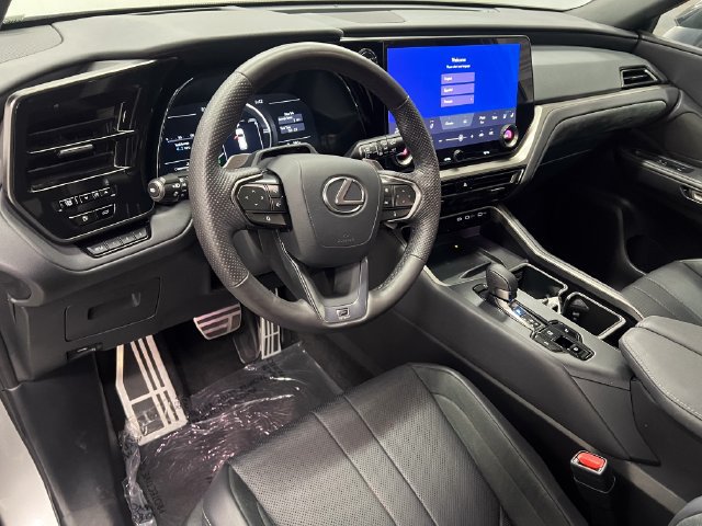Certified 2025 Lexus TX 500h AWD image 16