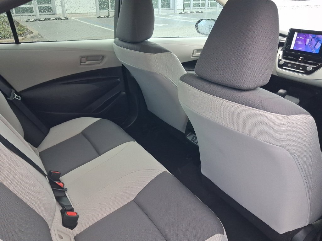 Used 2025 Toyota Corolla LE FWD image 24