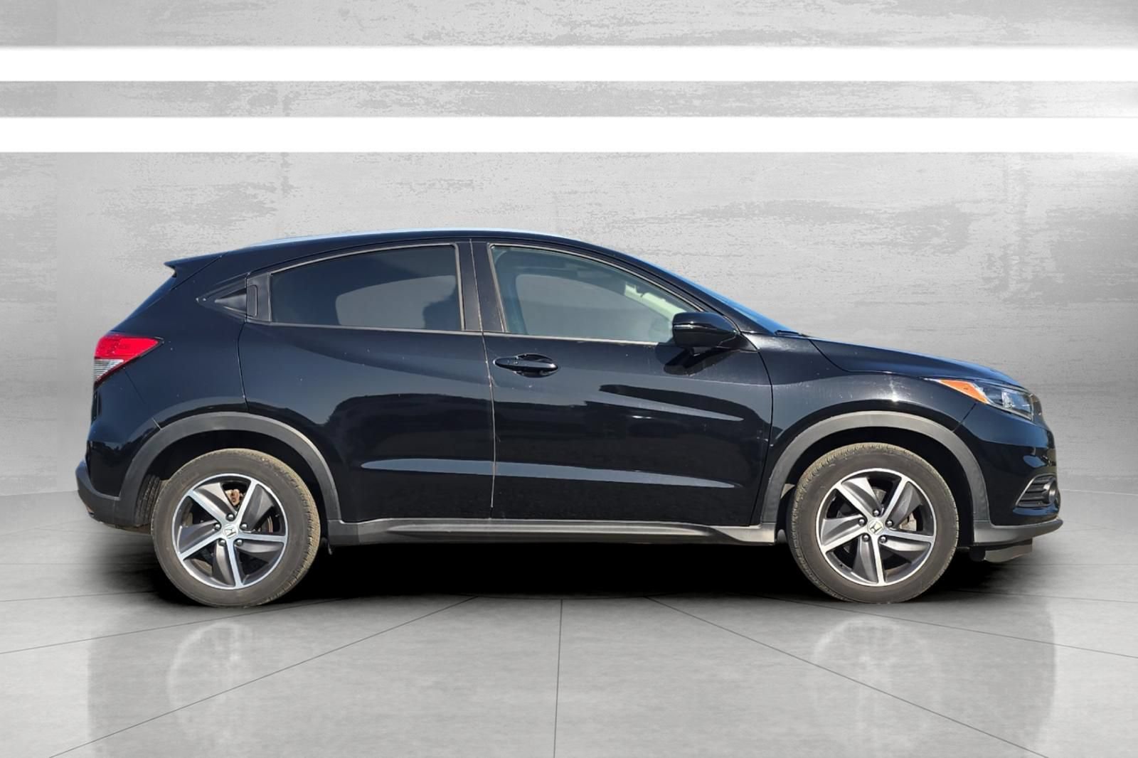 Used 2022 Honda HR-V EX image 3