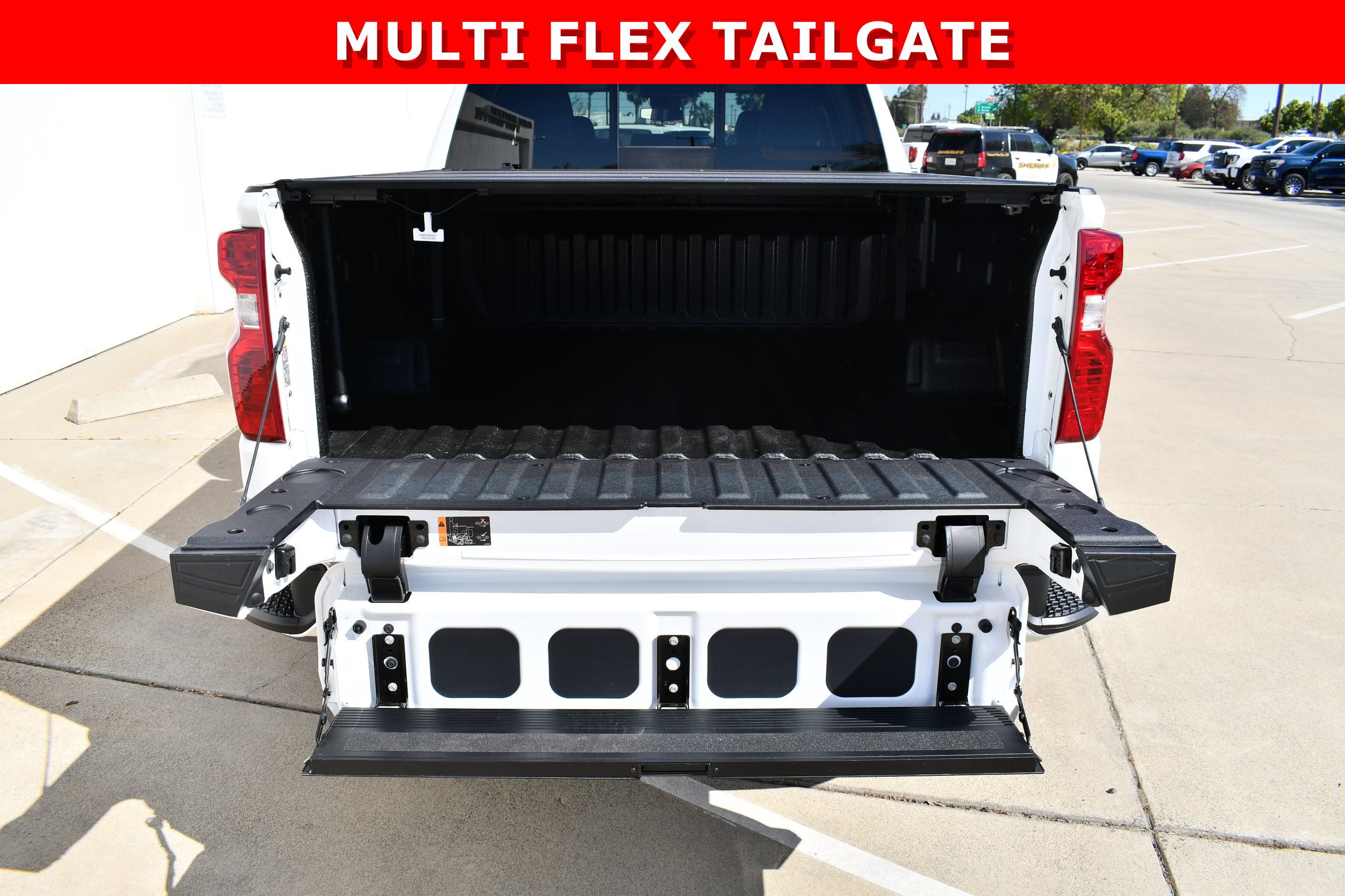 Used 2025 Chevrolet Silverado 1500 LT w/ Texas Edition Plus RWD image 10