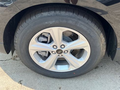 New 2024 Ford Edge SE image 11