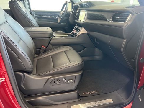 Used 2024 GMC Yukon Denali AWD/4WD image 31