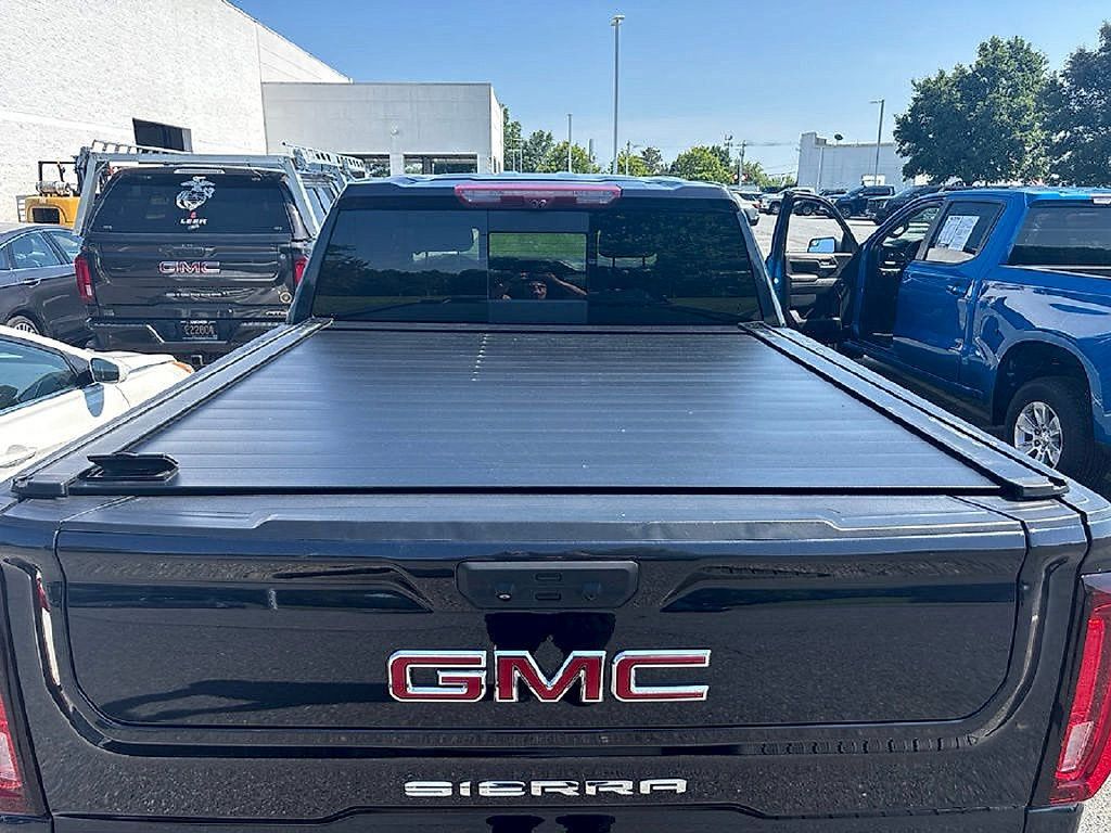 Certified 2023 GMC Sierra 1500 AT4 w/ AT4 Premium Package AWD/4WD image 12