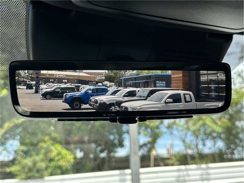 Used 2024 Toyota Tacoma 4x4 Double Cab Hybrid image 28
